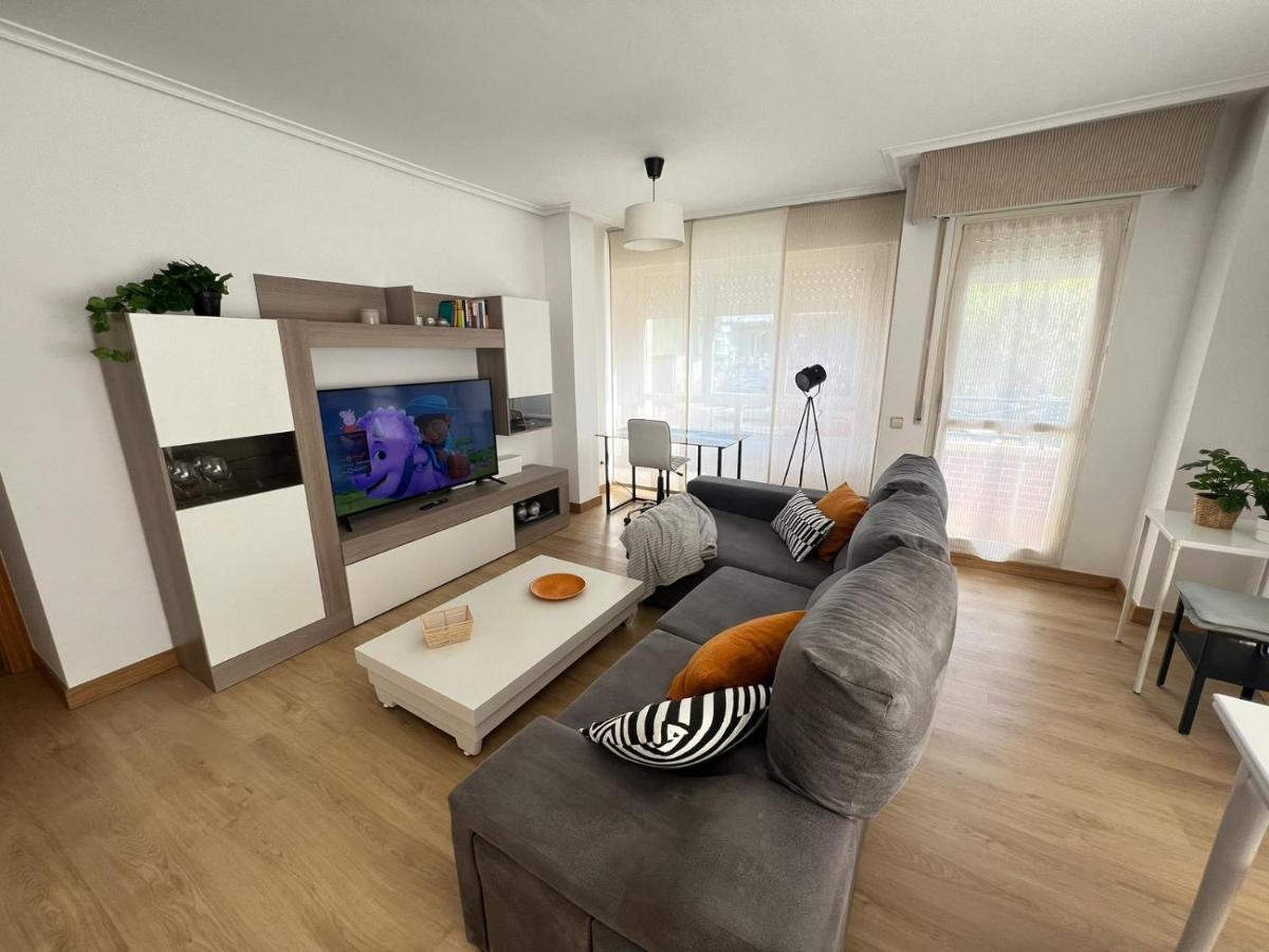 Pool And Confort 3 Habitaciones Y Garaje By Apartamentos Logrono Luaran gambar