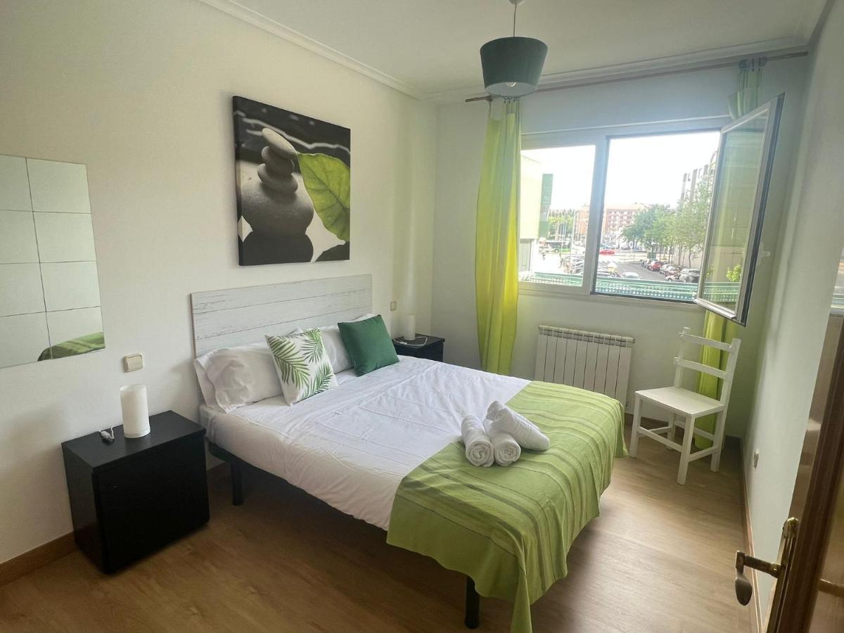 Pool And Confort 3 Habitaciones Y Garaje By Apartamentos Logrono Luaran gambar
