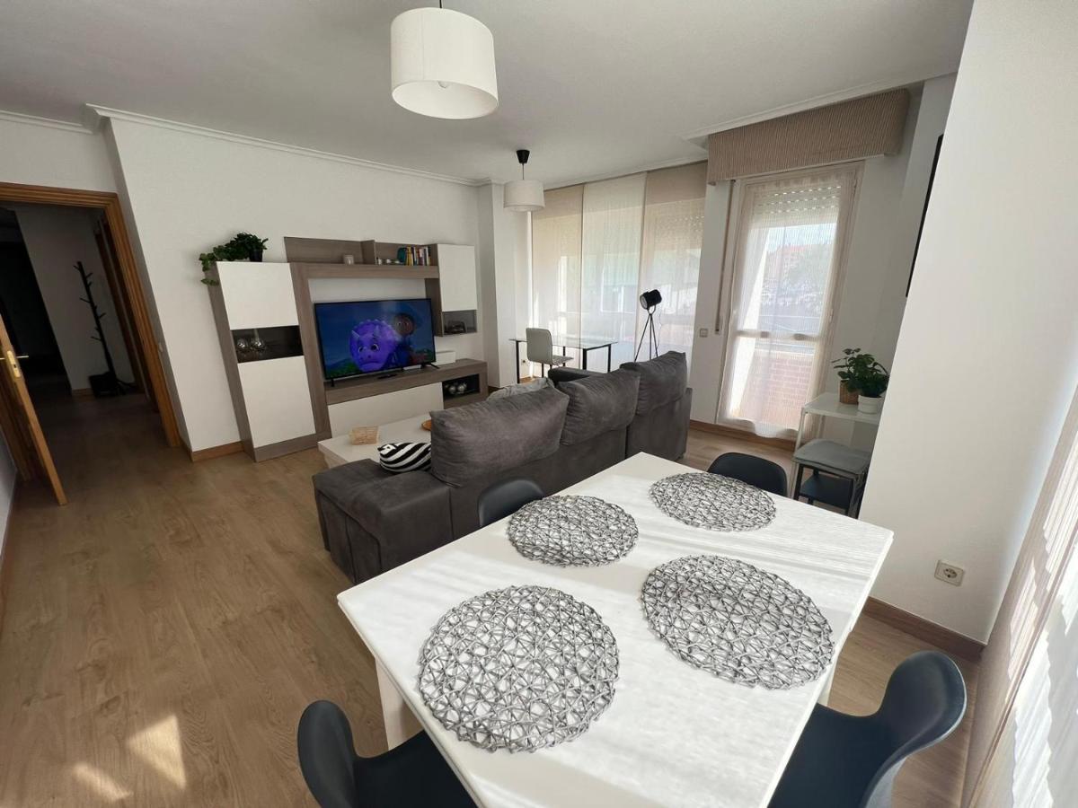Pool And Confort 3 Habitaciones Y Garaje By Apartamentos Logrono Luaran gambar