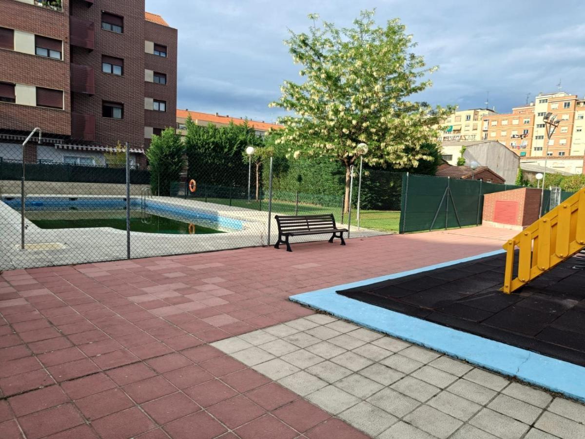 Pool And Confort 3 Habitaciones Y Garaje By Apartamentos Logrono Luaran gambar